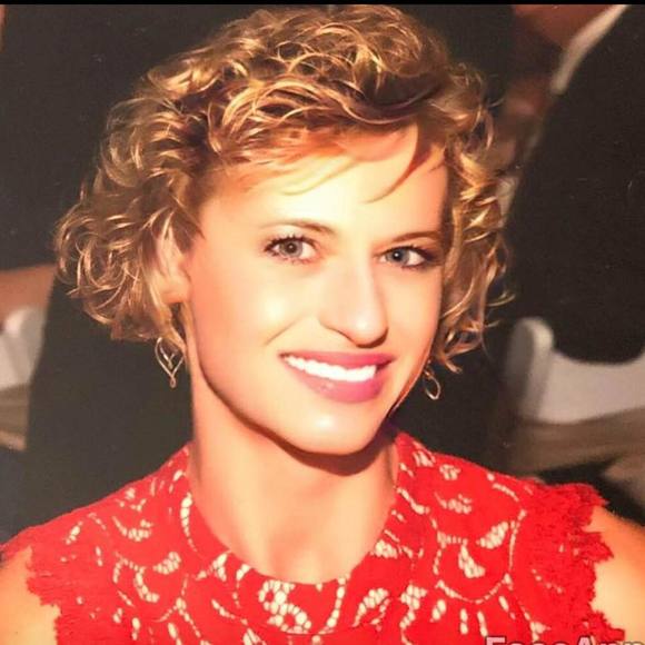 Meet your Posher, Angela - Picture 1 of 1